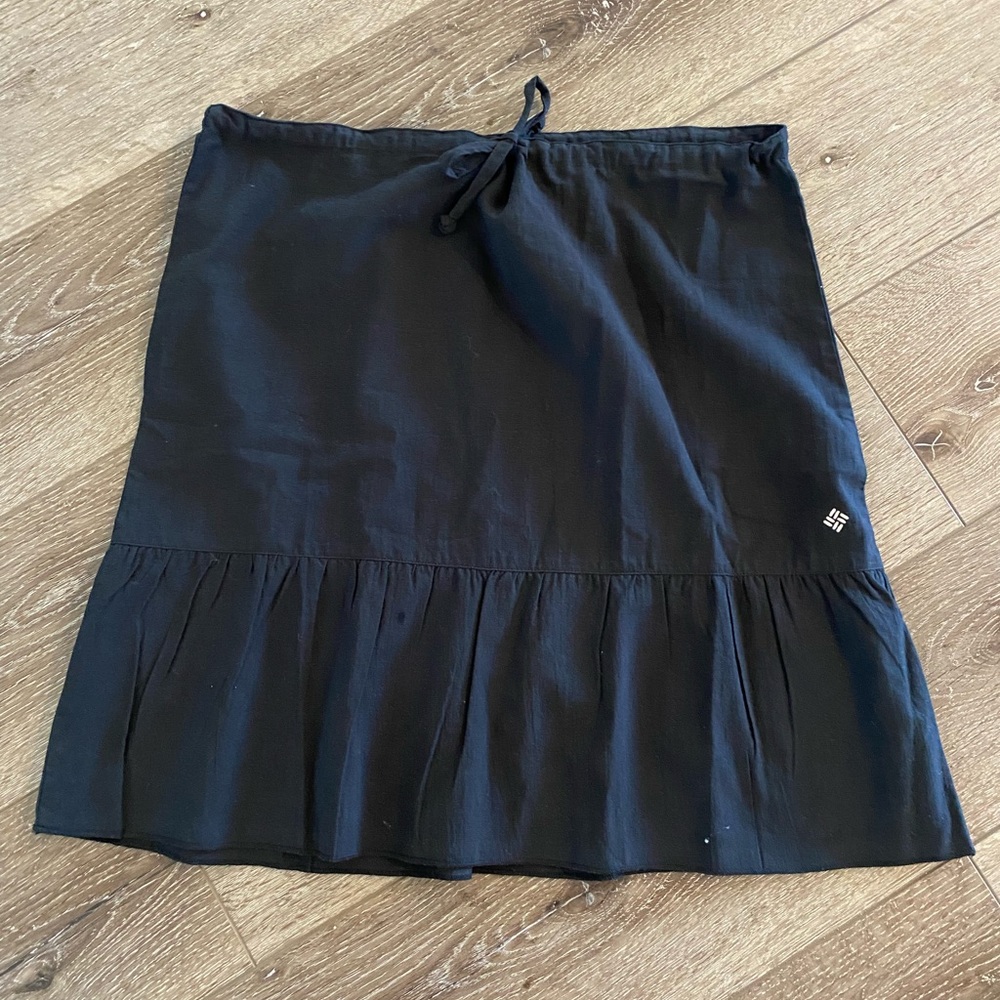 Columbia ruffle skirt sz M